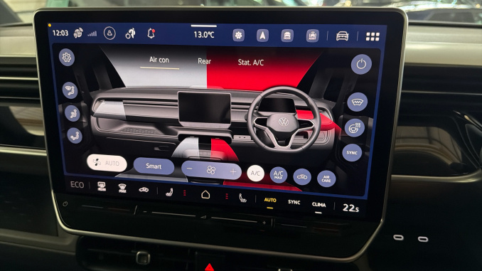 Volkswagen ID. Buzz 210kW Life Pro 86kWh 5dr LWB Auto [7 Seat] Electric Estate - Image 32